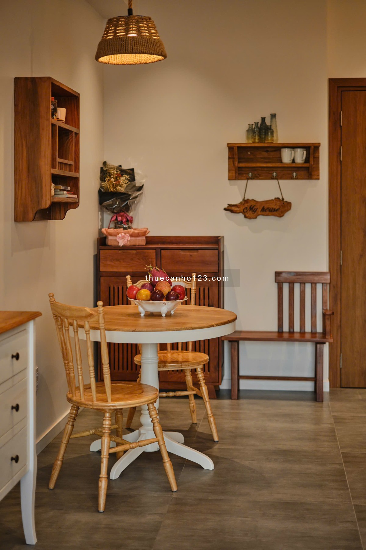 Khai Trương Hệ Thống Căn Hộ Cao Cấp tại Thảo Điền - Full Nội Thất -Thiết kế Hiện Đại,Ban Công Thoáng