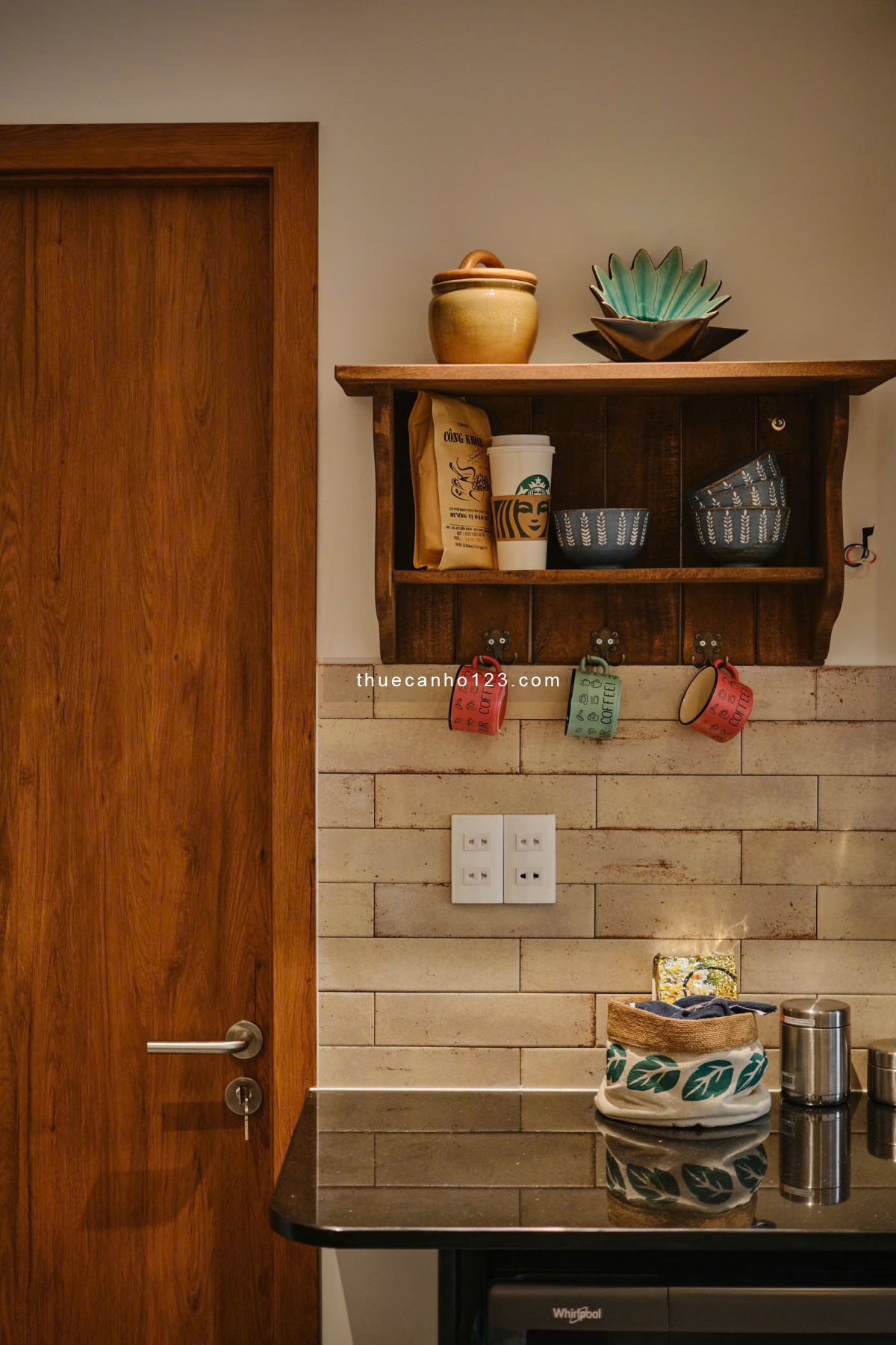 Khai Trương Hệ Thống Căn Hộ Cao Cấp tại Thảo Điền - Full Nội Thất -Thiết kế Hiện Đại,Ban Công Thoáng