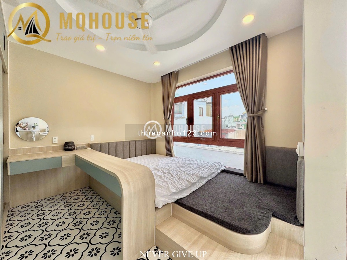 Căn hộ 1 PN, tone trắng, ban công, máy giặt riêng, toà nhà thang máy, Gần Điện Biên Phủ, Q1, Q3