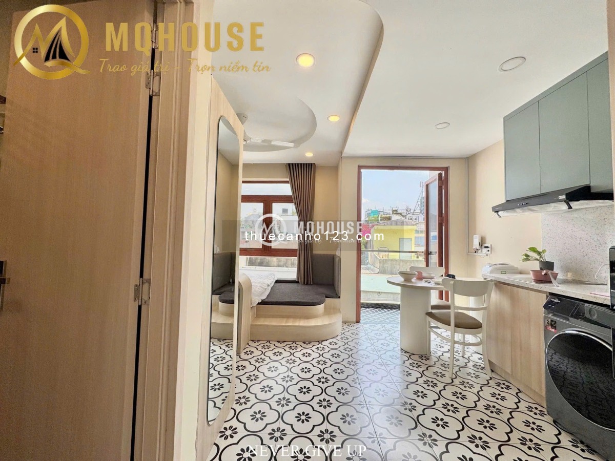 Căn hộ 1 PN, tone trắng, ban công, máy giặt riêng, toà nhà thang máy, Gần Điện Biên Phủ, Q1, Q3