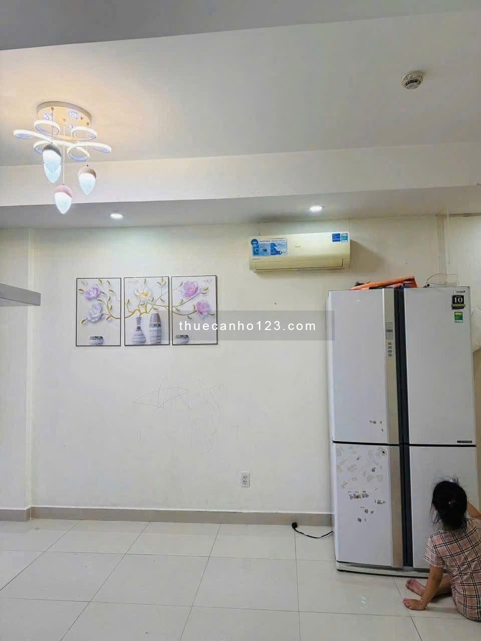 10A Trần Nhật Duật, Quận 1: 74m2,1p ngủ, NT, 10tr5/th, Căn Góc.