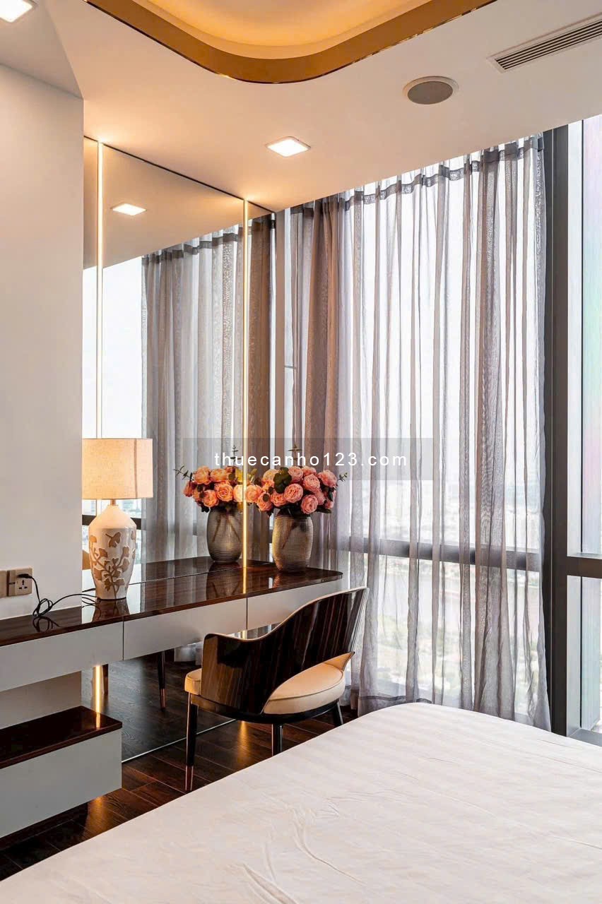 Căn hộ 2PN nội thất hiện đại,siêu sang trọng, view sông và công viên mát mẻ gần trung tâm thương mại