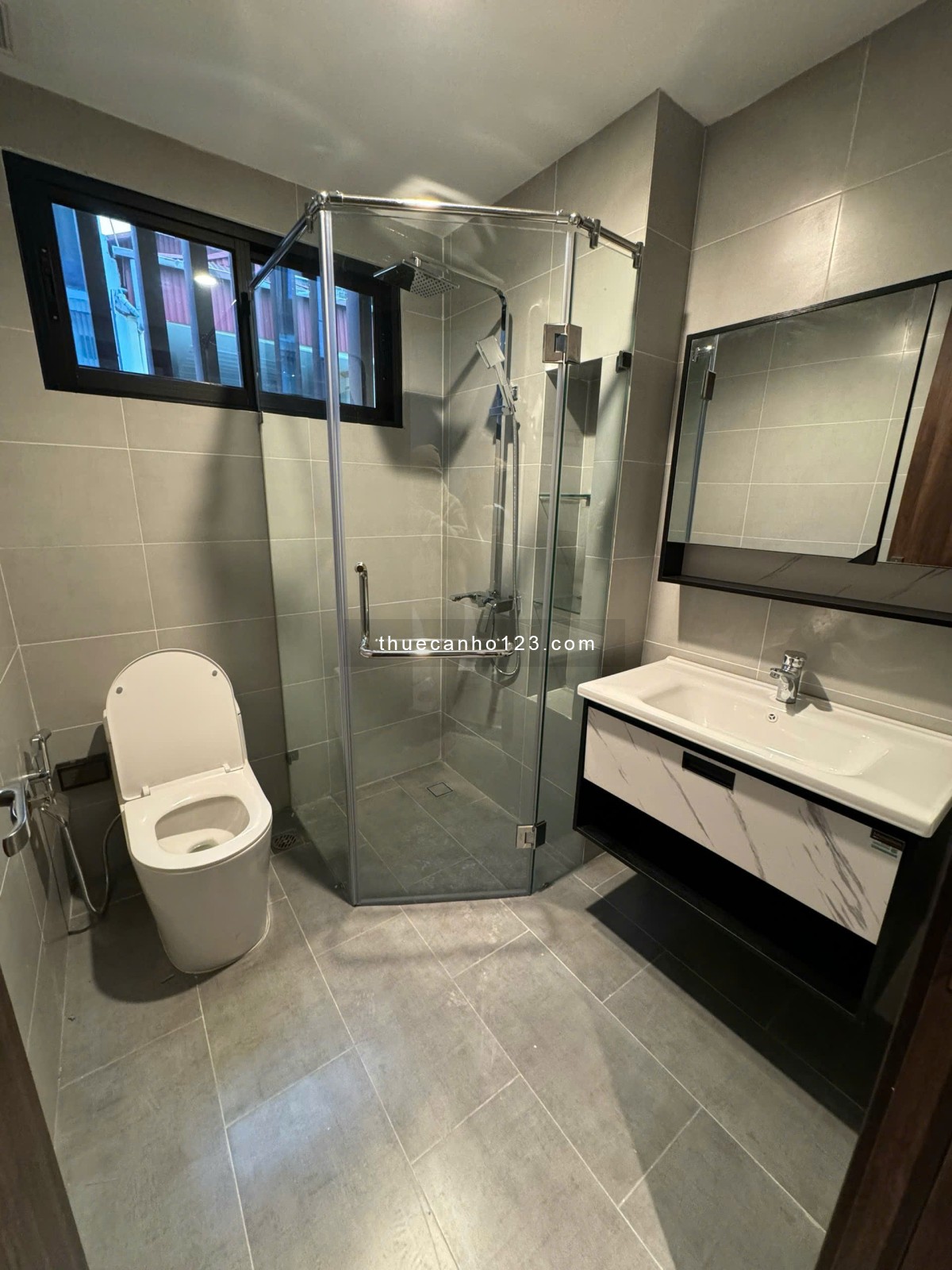 68 Apartment - Căn hộ cao cấp. Full nội thất - View thoáng - Giá tốt.