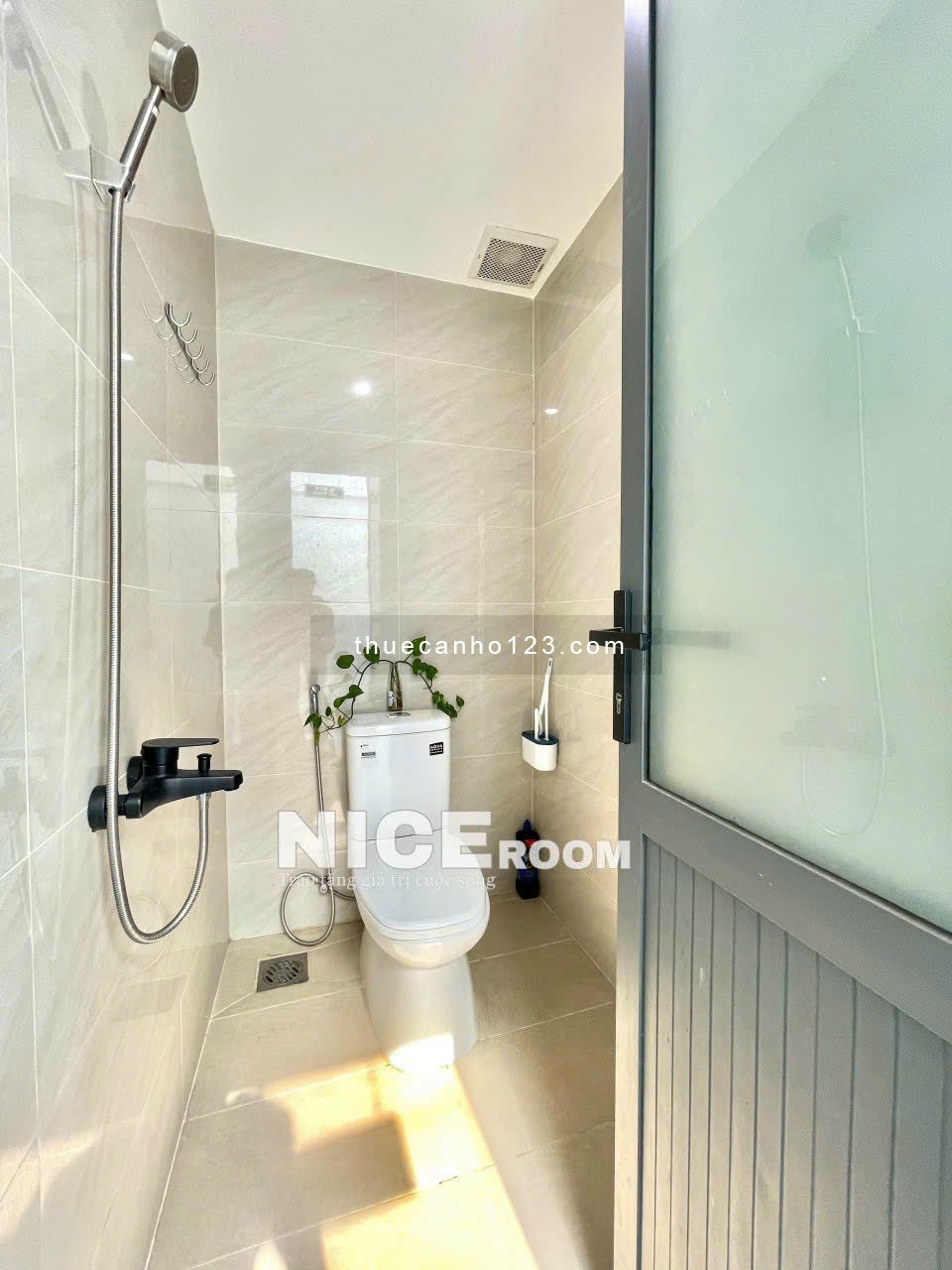 Cho thuê căn hộ Bình Thạnh - PENHOUSE 60M2_FULL NỘI THẤT_NGAY CẦU THỊ NGHÈ