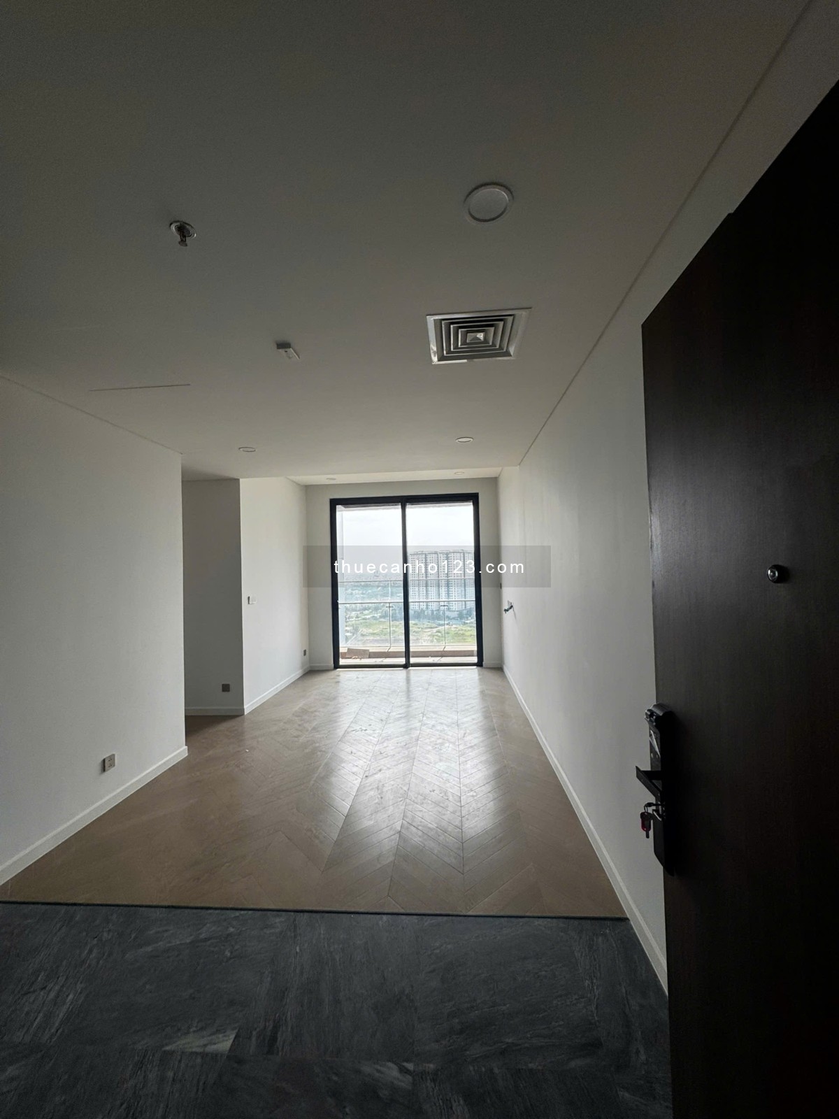 Thuê căn góc LUMIERE RIVERSIDE 2PN – NTCB 77m2 35 TRIỆU, Thảo Điền, quận 2, view song đẹp