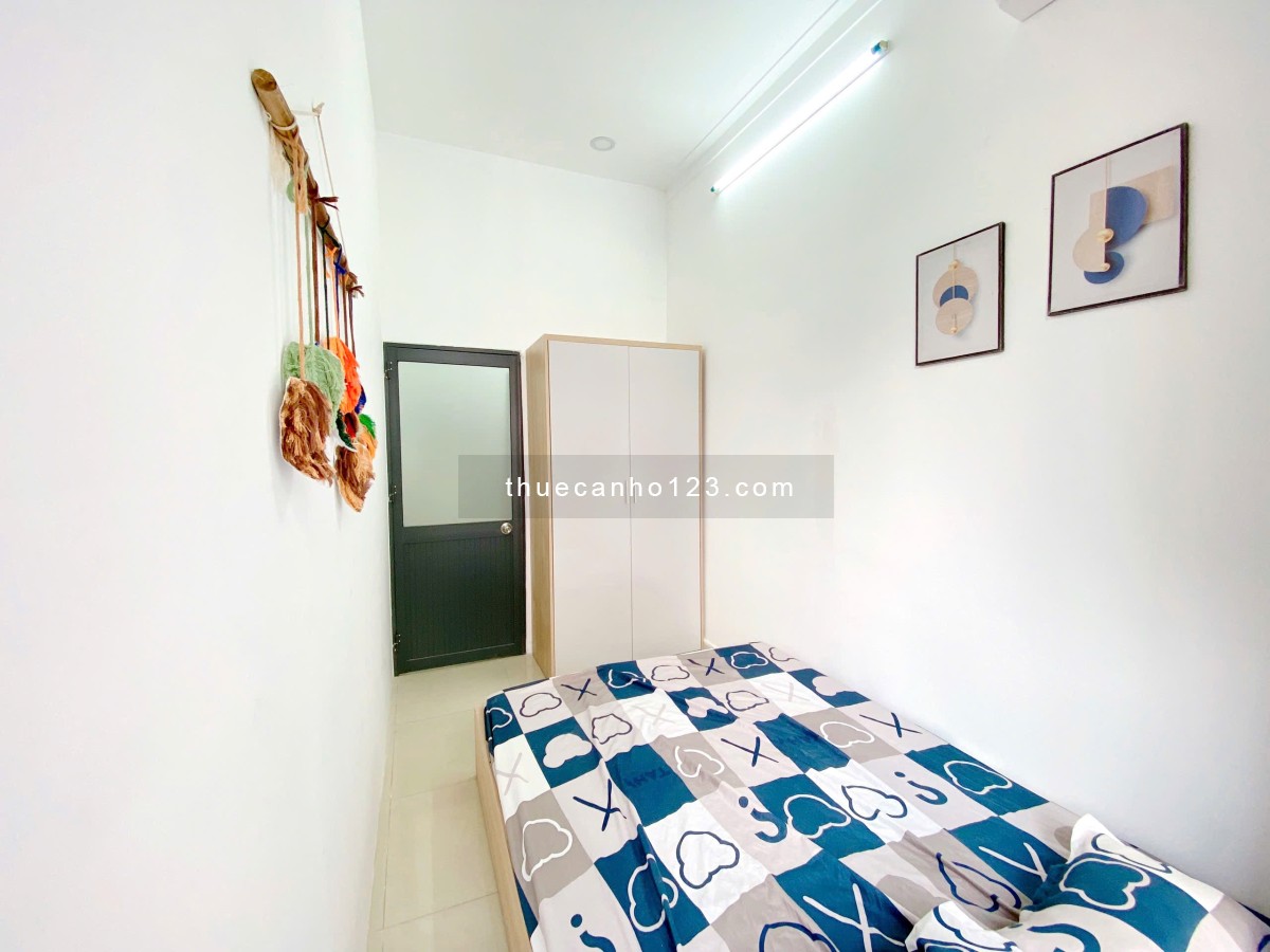 Căn hộ 2 phòng ngủ full nội thất, ban công Tân Bình ngay cung đường Cộng Hoà