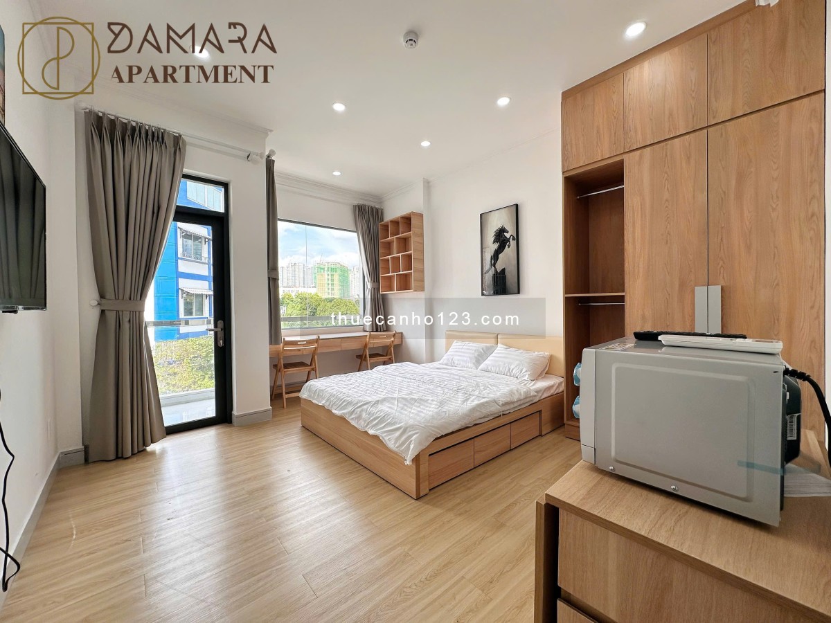 Cho thuê căn hộ ban công view City gần bờ kè Trường Sa - Cầu Thị Nghè - Full nội thất