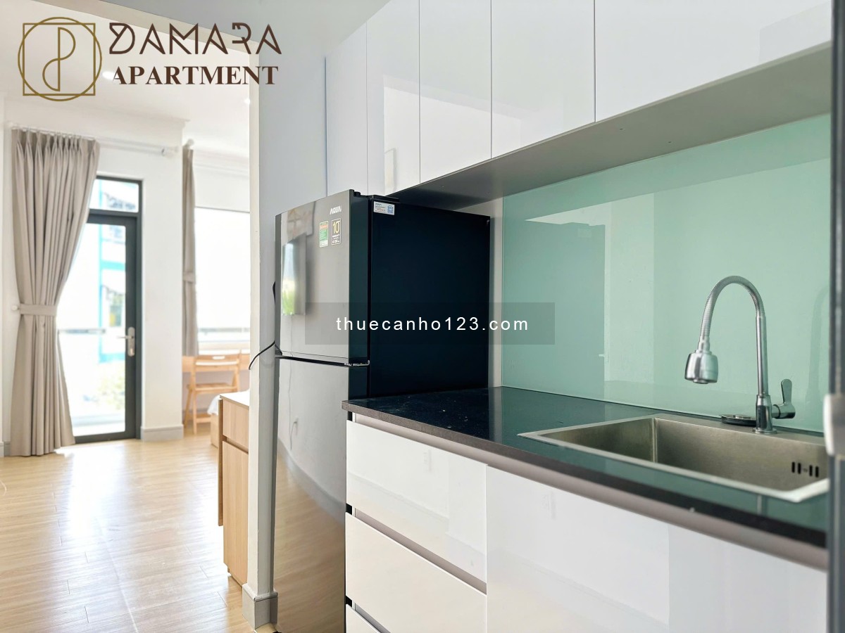 Cho thuê căn hộ ban công view City gần bờ kè Trường Sa - Cầu Thị Nghè - Full nội thất