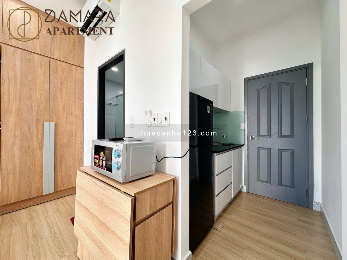 Cho thuê căn hộ ban công view City gần bờ kè Trường Sa - Cầu Thị Nghè - Full nội thất