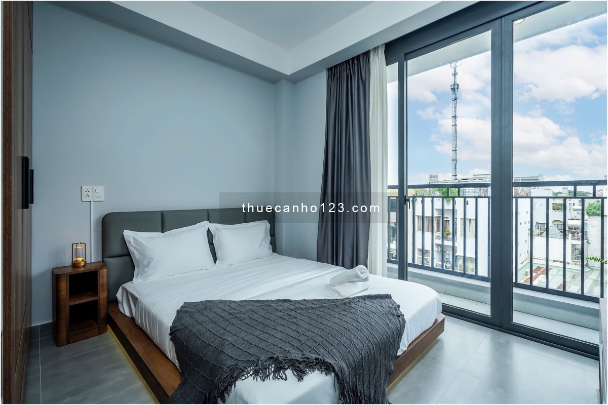 Studio full nội thất - Ban công - Thang máy - Hầm xe - Ngay Hutech