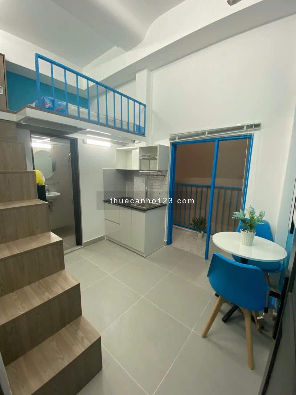 ‎Cho thuê Duplex - Có Ban Công Thoáng Mát - Máy Giặt Riêng Biệt