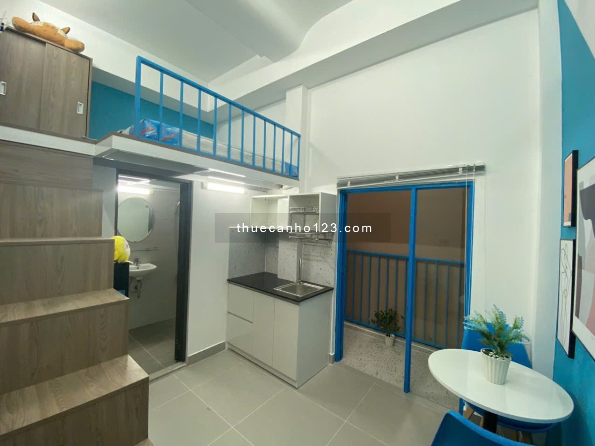 ‎Cho thuê Duplex - Có Ban Công Thoáng Mát - Máy Giặt Riêng Biệt