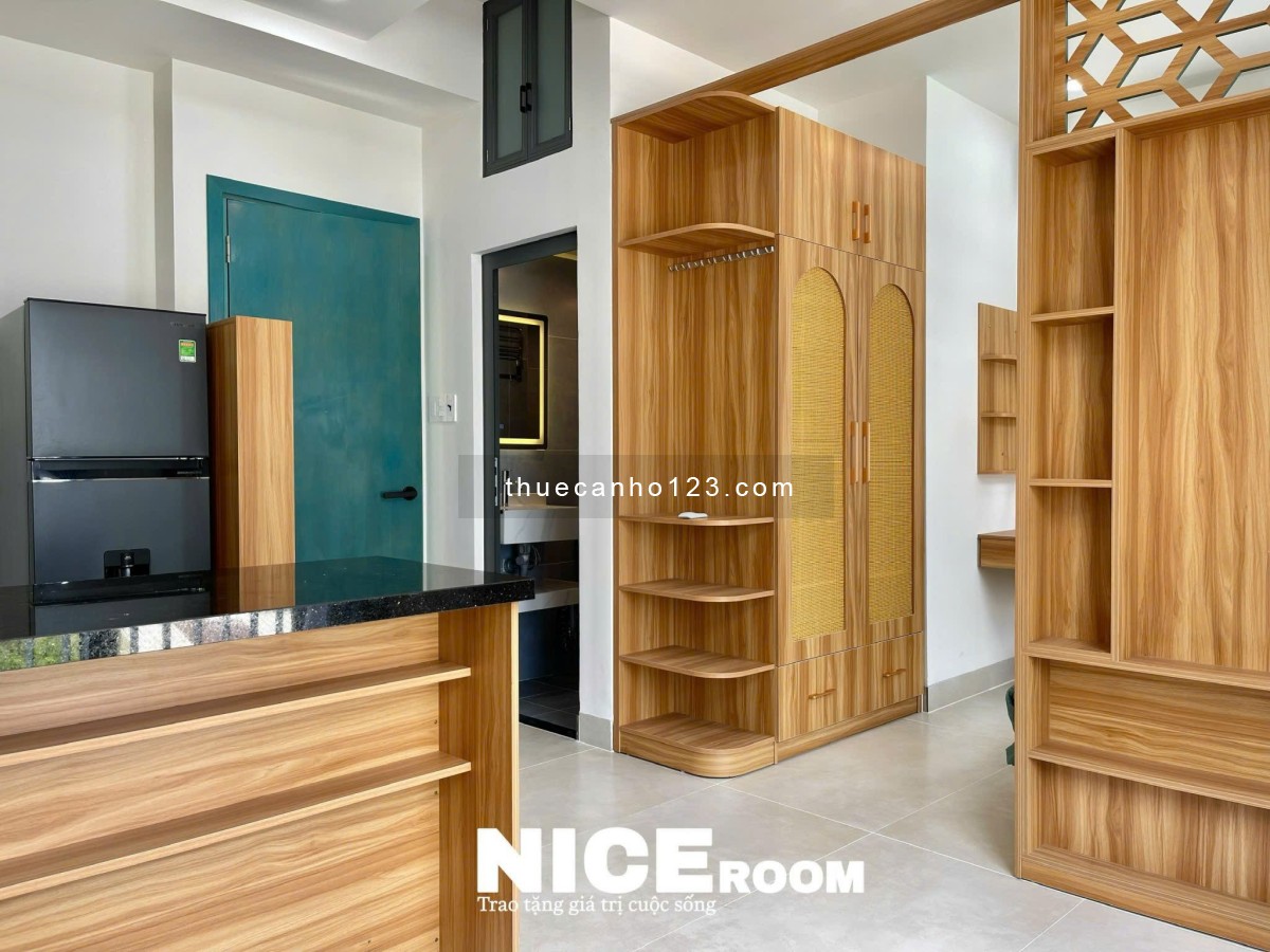 Toà Căn Hộ Mới, 1 Phòng Ngủ Ban Công, Full Nội Thất. Thang Máy. Trung Tâm Bình Thạnh, Giáp Quận 1