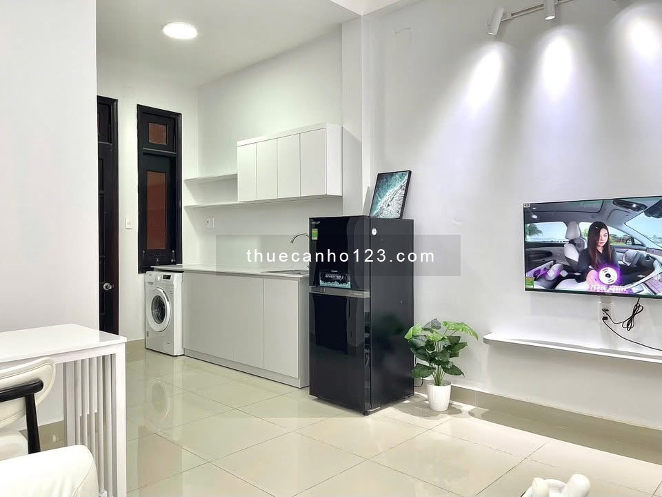 1PN tách bếp, full nội thất, máy giặt riêng, TV, bàn làm việc, thiết kế tone trắng