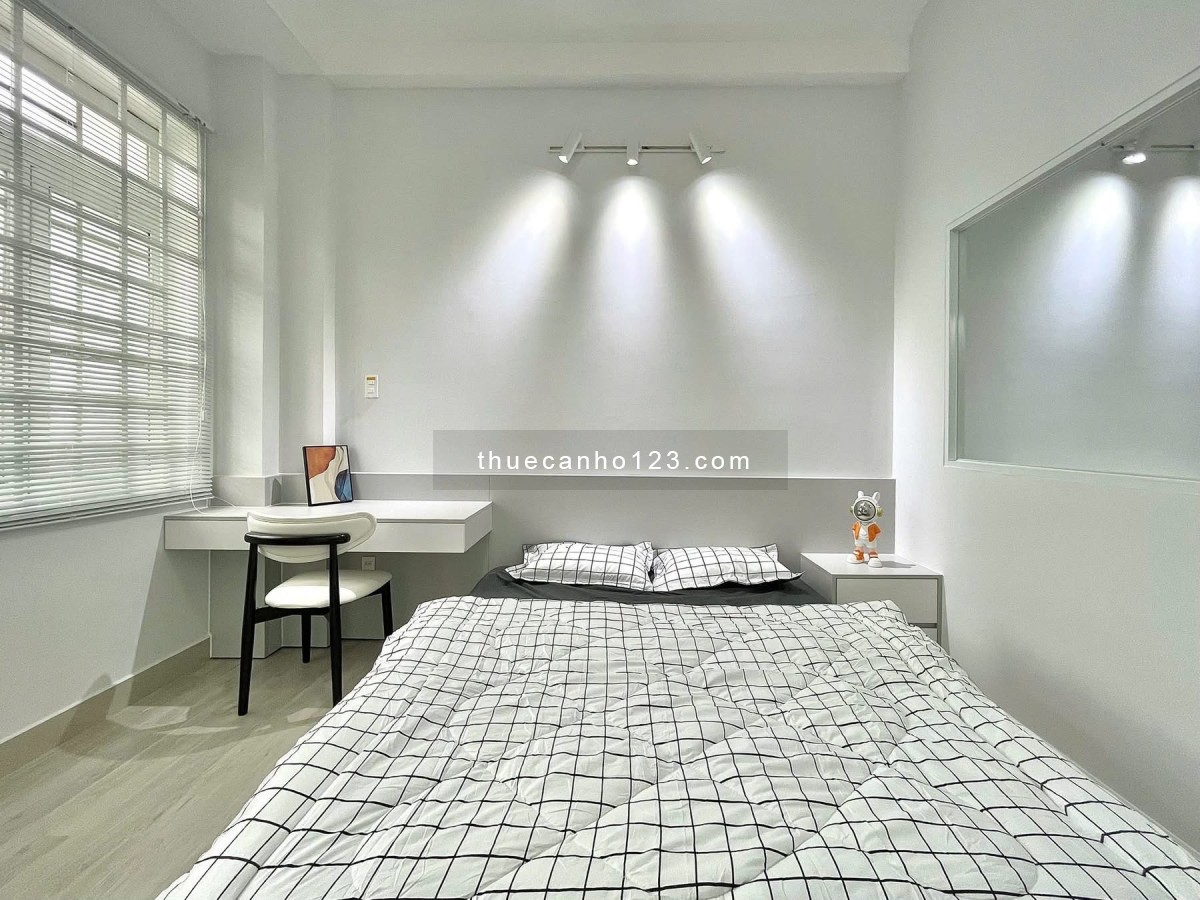 1PN tách bếp, full nội thất, máy giặt riêng, TV, bàn làm việc, thiết kế tone trắng