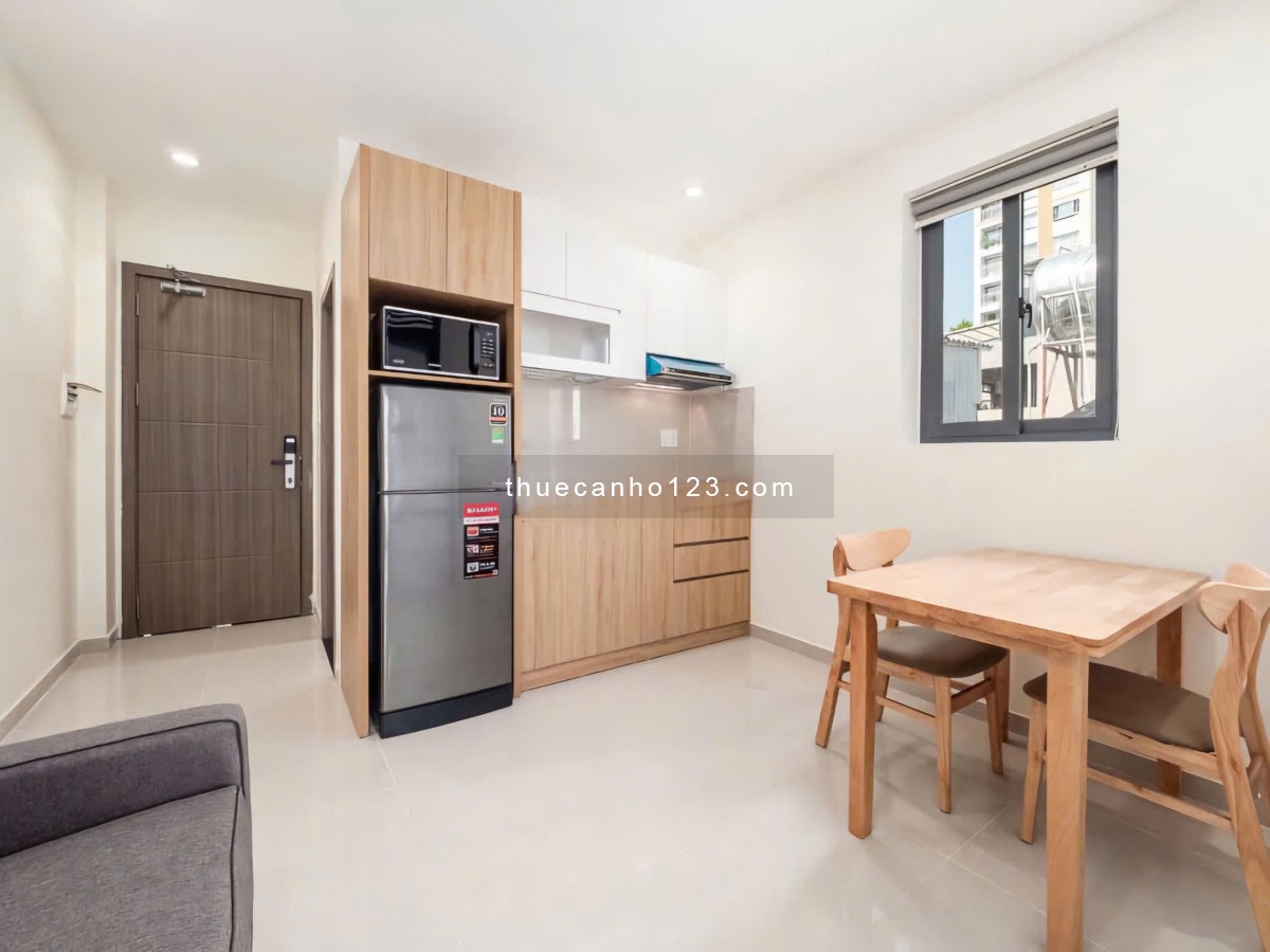 1 PN tách bếp, ban công, phòng khách, full nội thất, máy giặt riêng, vị trí đắc địa khu ăn uống,mall