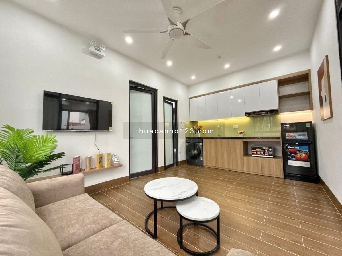 1PN, ban công tách bếp thoáng mát, full nội thất, bàn làm việc, gần Nguyễn Gia Trí,Nguyễn Văn Thương