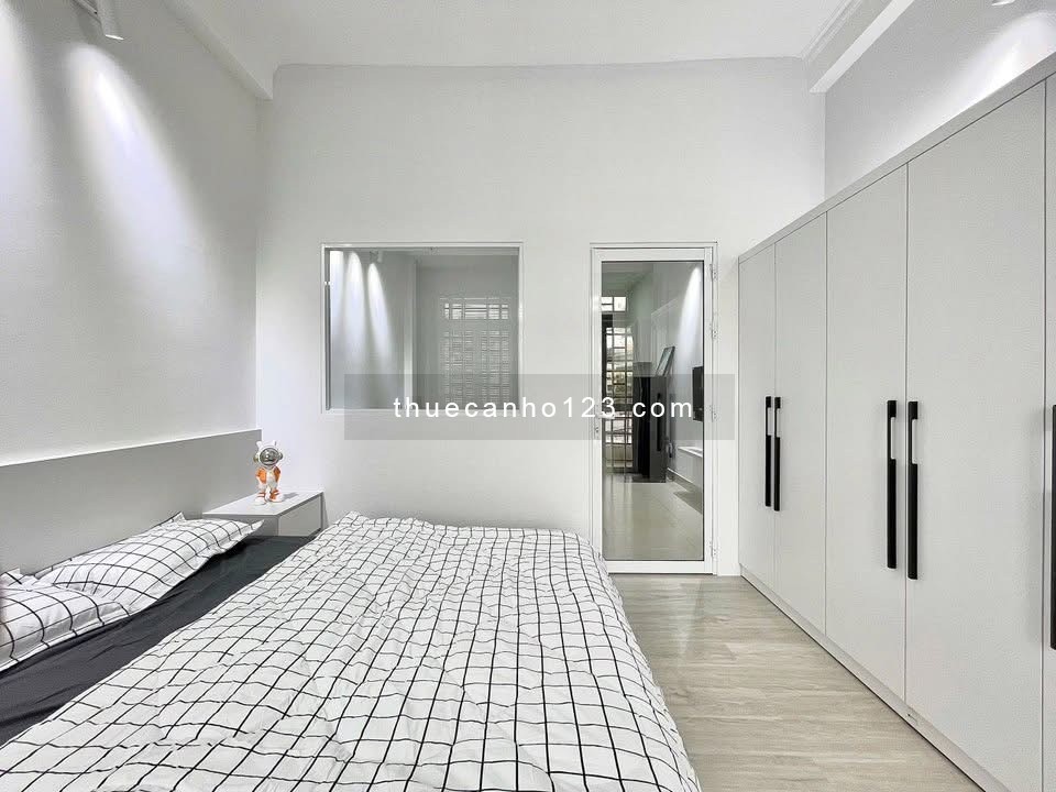 1PN tách bếp, full nội thất, máy giặt riêng, TV, bàn làm việc, thiết kế tone trắng
