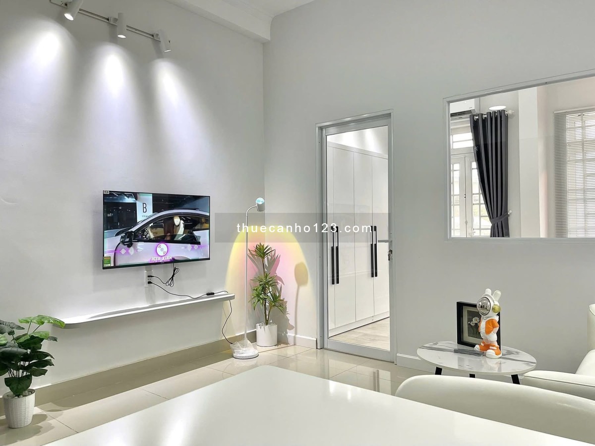 1PN tách bếp, full nội thất, máy giặt riêng, TV, bàn làm việc, thiết kế tone trắng