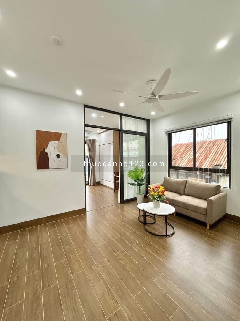 1PN, ban công tách bếp thoáng mát, full nội thất, bàn làm việc, gần Nguyễn Gia Trí,Nguyễn Văn Thương