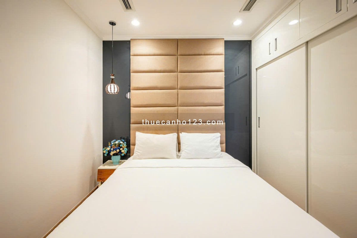 Cho thuê nhanh căn hộ 2PN Vinhomes Central Park - Landmark.