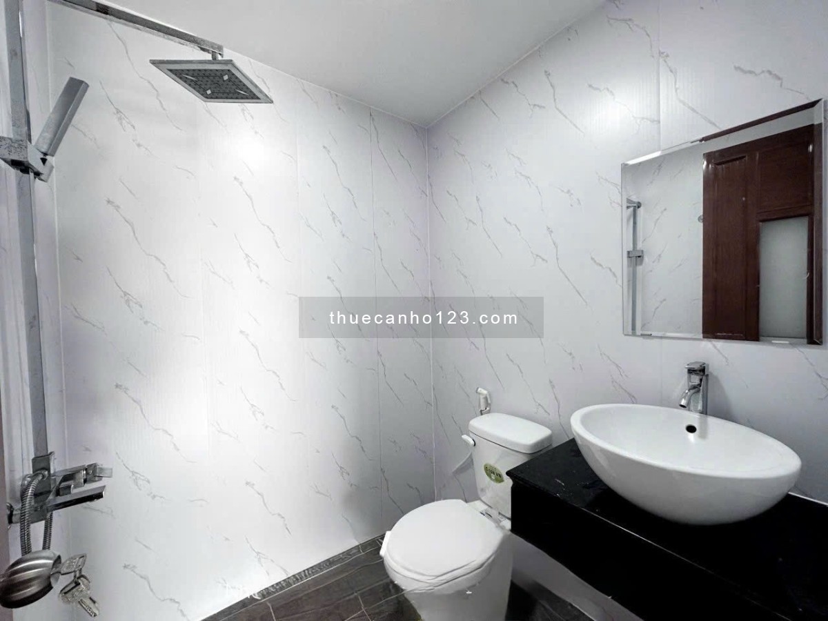 Cho thuê căn hộ quận 10 gần chung cư Hà Đô, ĐH Hoa Sen - ban công thoáng mát, đầy đủ tiện nghi