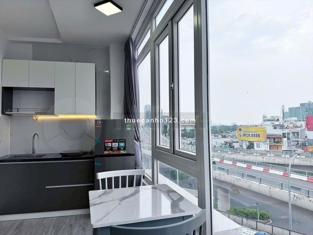 Cho thuê căn hộ full nội thất - Cửa sổ to thoáng mát rộng rãi ngay Cầu Thị Nghè - Cạnh Landmark 81