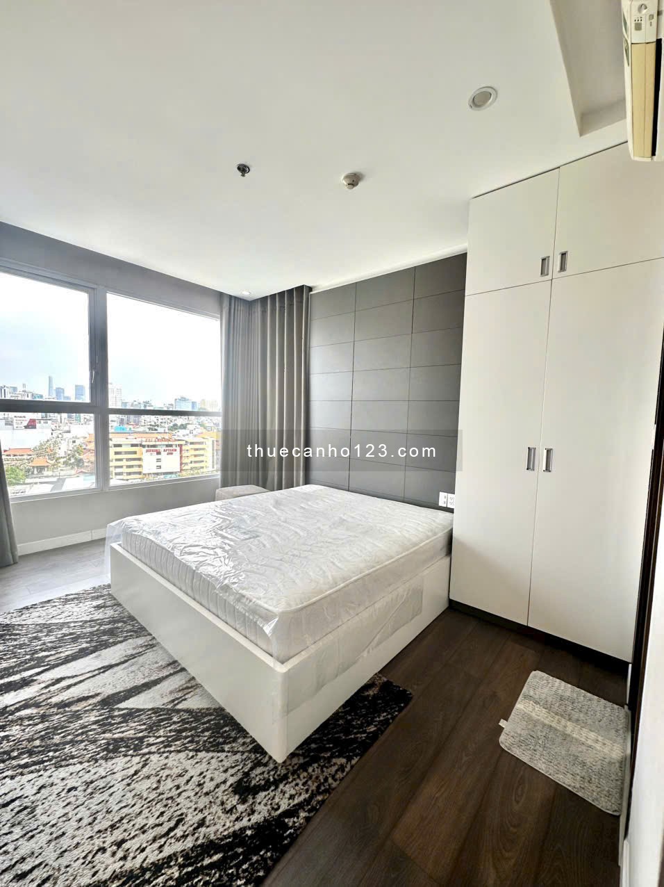 Mời thuê CC Hùng Vương Plaza, 22 triệu, 130m2, 3PN, Quận 5 HCM