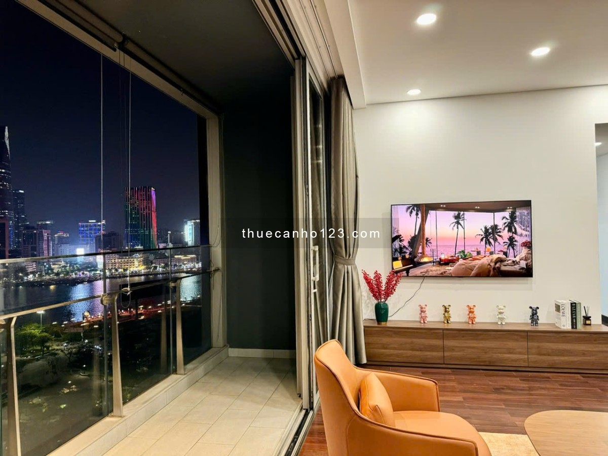 Cho thuê căn hộ 3 phòng ngủ view pháo hoa độc bản tại Empire City