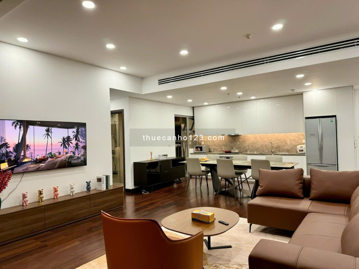 Cho thuê căn hộ 3 phòng ngủ view pháo hoa độc bản tại Empire City