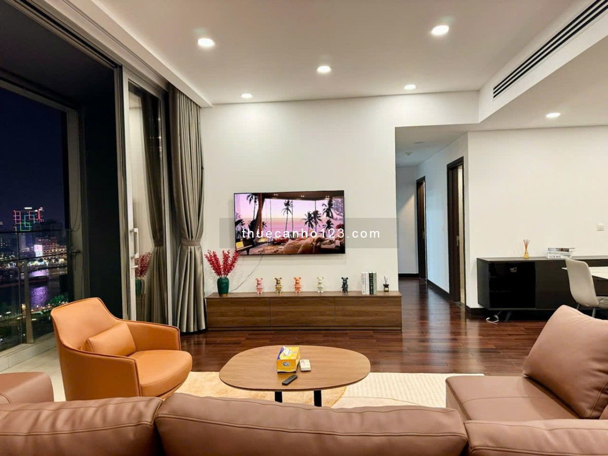 Cho thuê căn hộ 3 phòng ngủ view pháo hoa độc bản tại Empire City