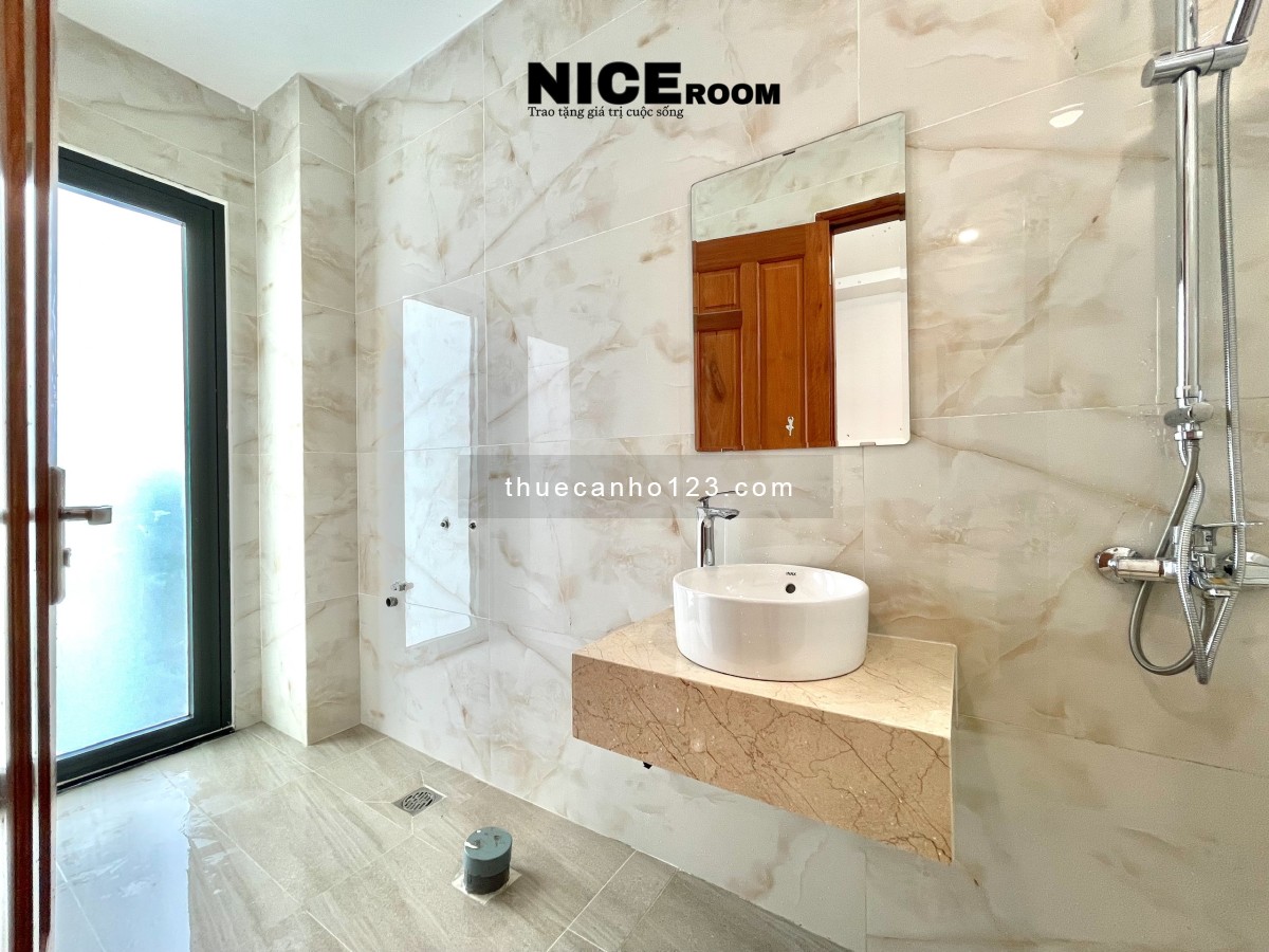 Khai Trương Toà Căn Hộ Mới 100%, Full Nội Thất, Thang Máy, Giặt Riêng. Ngay Ngã Tư Hàng Xanh, Hutech