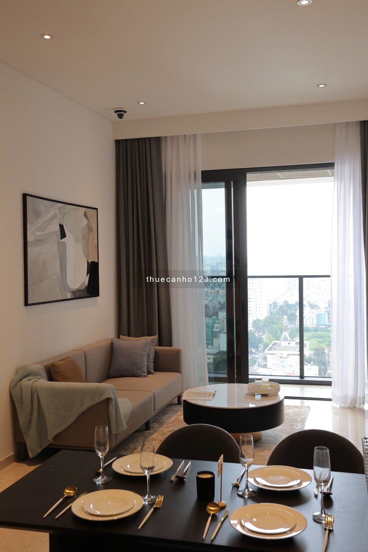 Thuê 2PN THE MARQ 74m2 tầng cao, hướng mát, giá cực TỐT 40 TRIỆU, Full Nội thất, quận 1