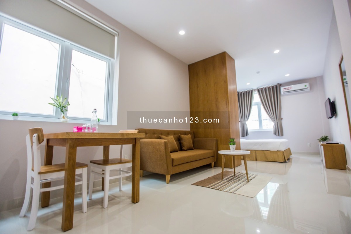 Căn hộ 1 Phòng Ngủ, Full nội thất, tone nâu trắng hiện đại, gần Q3,1, Phú Nhuận dễ dàng đi lại