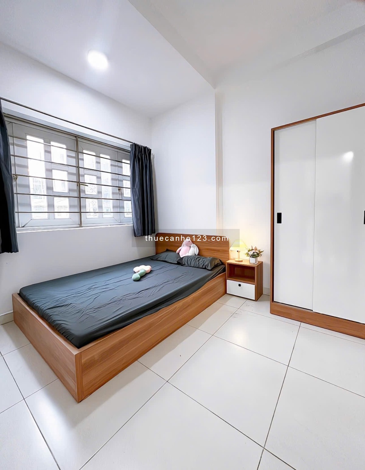 Cho thuê căn hộ - 2PN - Có máy giặt - P2, Tân Bình - Gần sân bay TSN