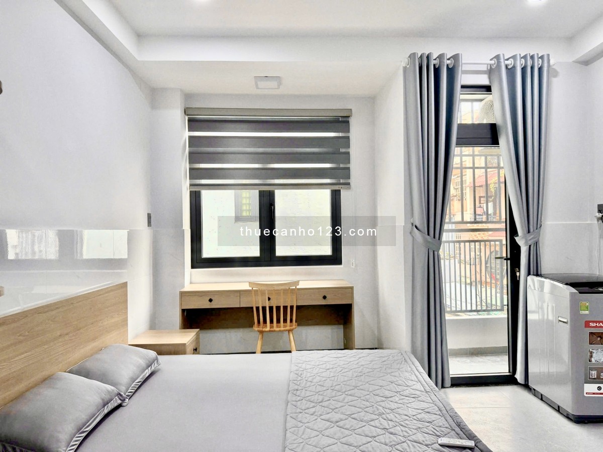 Cho thuê căn hộ 45m² có ban công, đi bộ 2 phút sang GTVT, Ngoại Thương, Hutech và 5p chạy đến HB