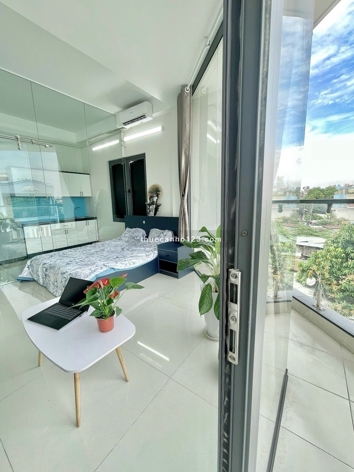 Cho thuê căn hộ 1PN - Ban công - Full nội thất gần chợ Bà Chiểu.