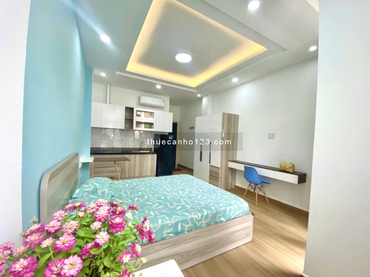 Cho thuê căn hộ 40m² có ban công ngay chợ Bà Chiểu - Full nội thất, thuận tiện đi Tân Định - Phú Nhu