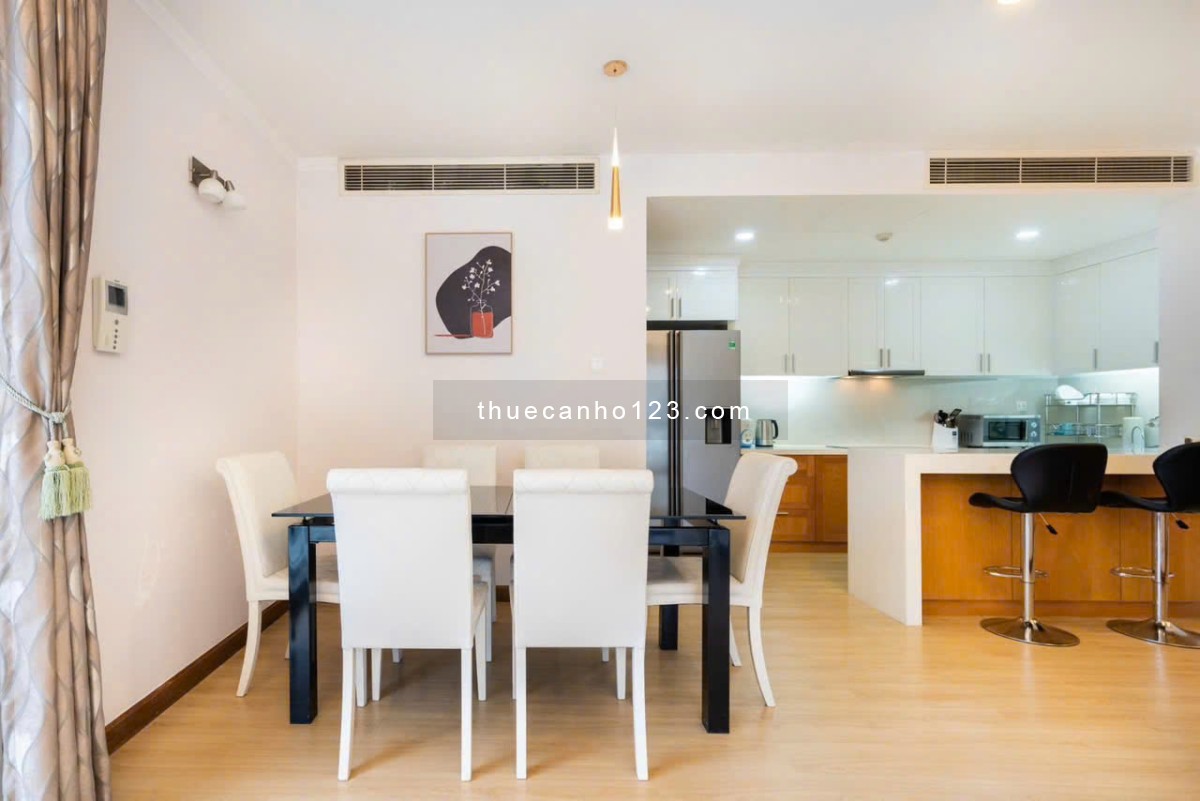 Cho thuê CC 590 CMT8 Q.3. DT 115m2, 3PN, 2WC. Full NT. Giá chỉ 14 tr/th