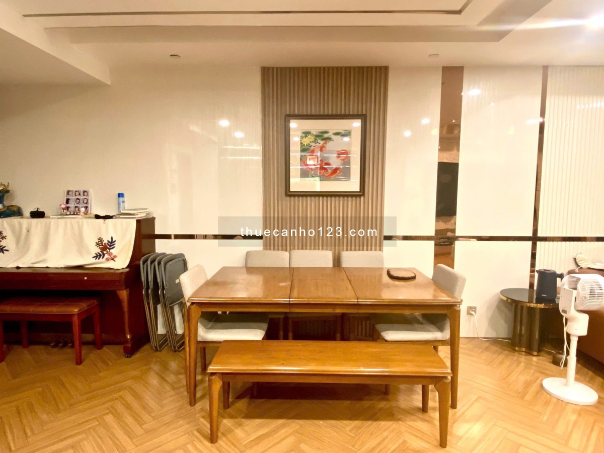 Cho thuê Căn hộ cao cấp Metropole 168m² – 4PN, 3WC, thang máy riêng - 90tr/tháng