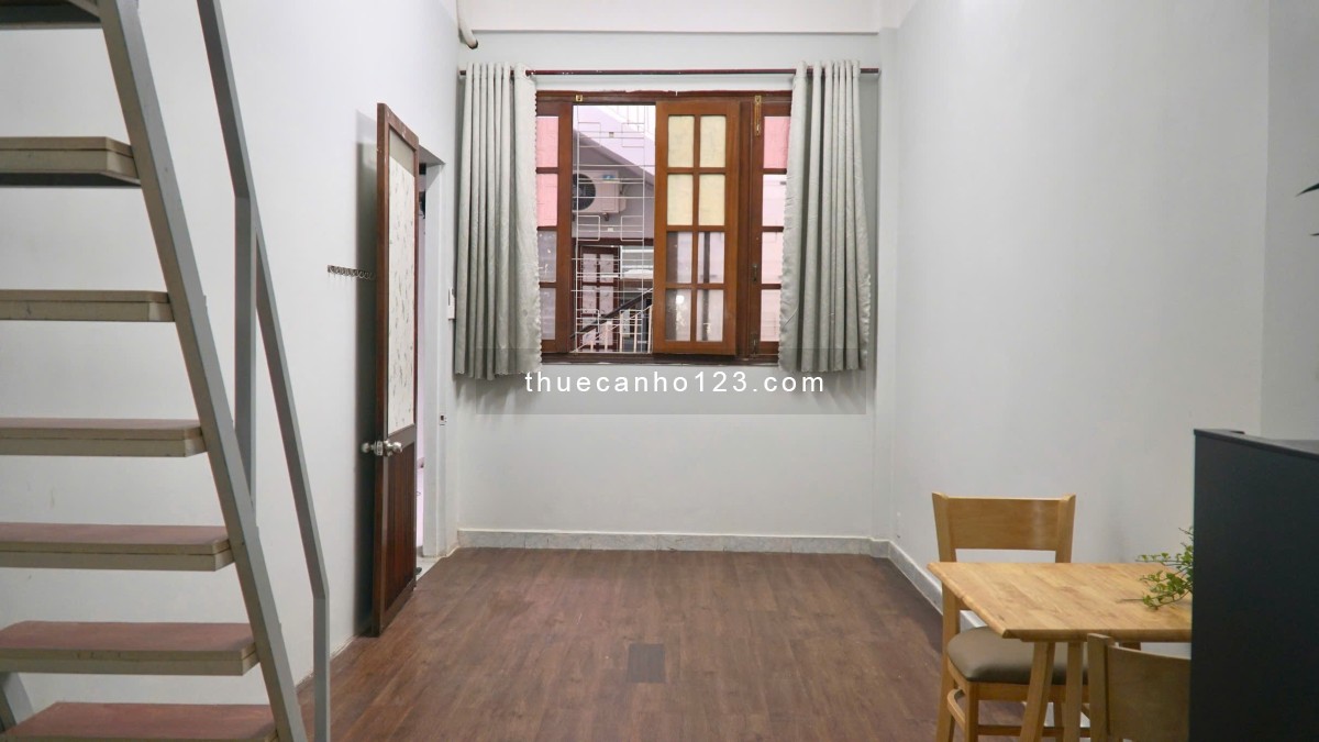 Cho Thuê Căn Hộ Có Gác Gần Đại Học ISB Full Nội Thất Nhận 4ng4xe, Full Nội Thất Balcony/Cửa Sổ Trời