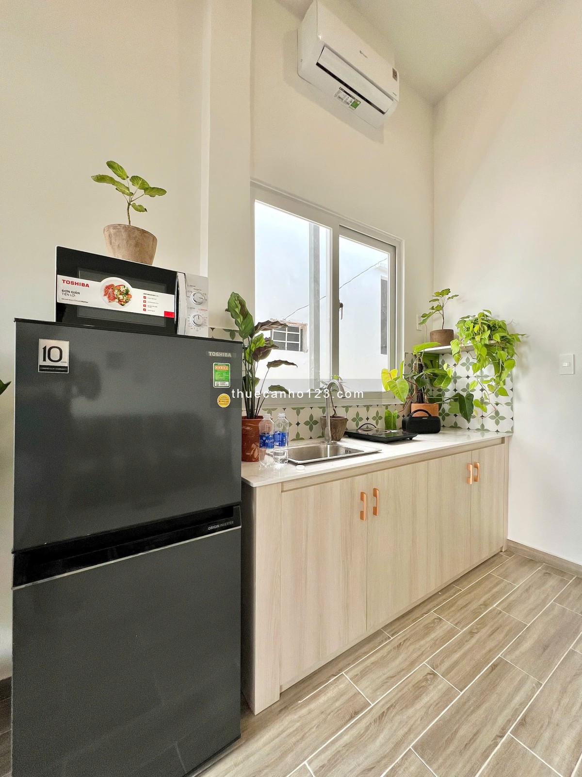 Căn Hộ Mới 100% Gần ĐH Hồng Bàng, Chung cư B2 Trường Sa, Full NT, Ban công View Landmark