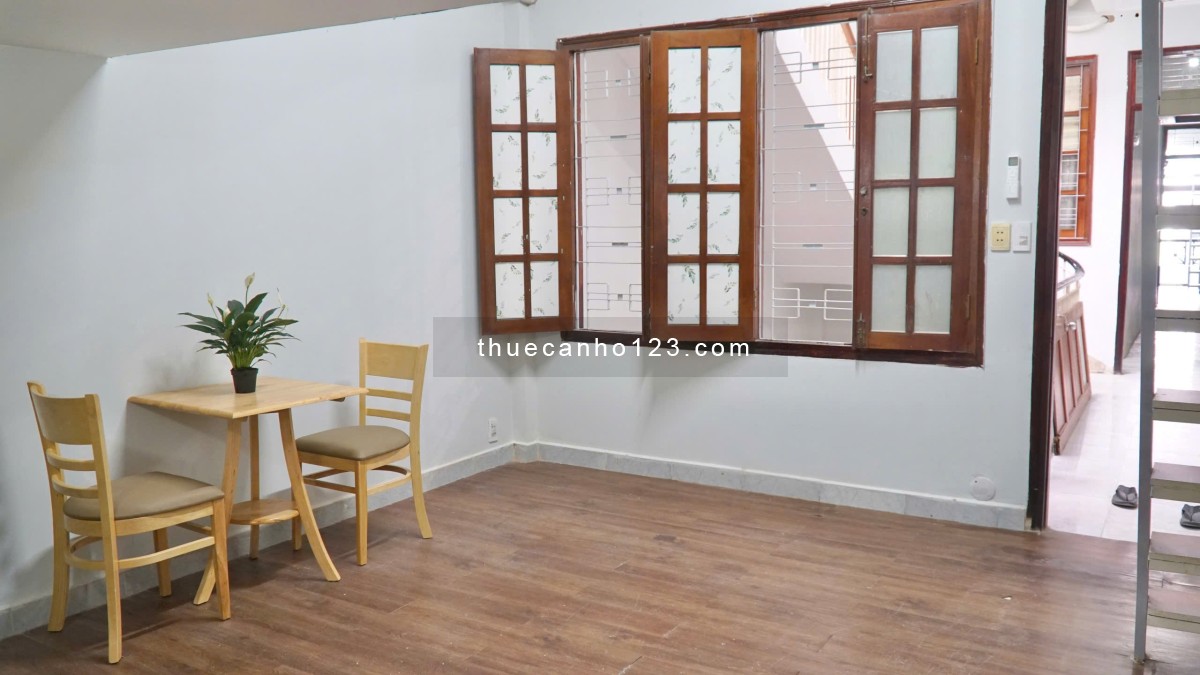 Cho Thuê Căn Hộ Có Gác Gần Đại Học ISB Full Nội Thất Nhận 4ng4xe, Full Nội Thất Balcony/Cửa Sổ Trời