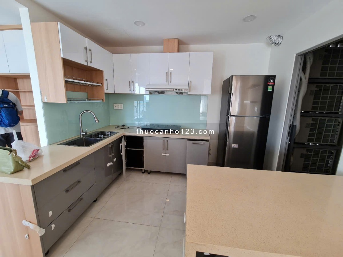 Cần cho thuê gấp căn hộ chung cư Hưng Phúc 3PN, View Biệt thự nhà Full Nội thất.