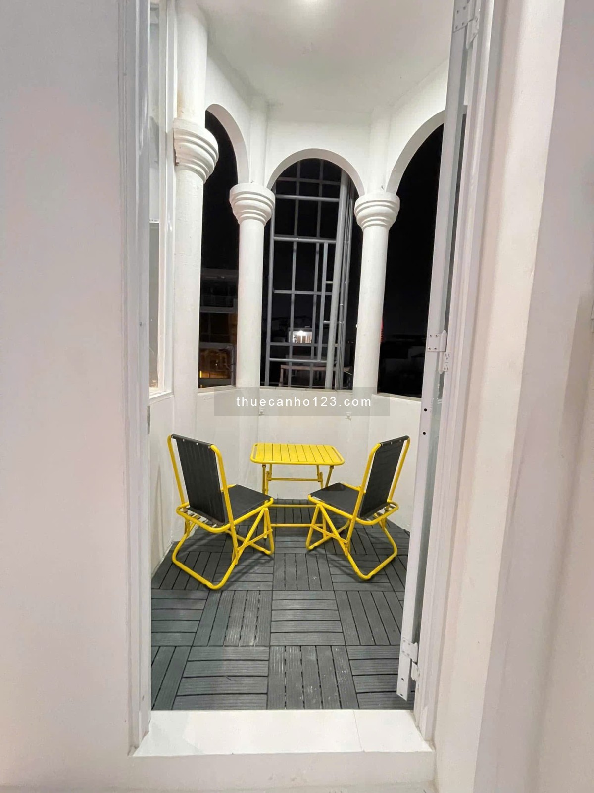 Căn Hộ Ban Công Có Gác, Full Nội Thất, Gần Hàng Xanh, Chợ Bà Chiểu, Sạch Sẽ, An Ninh