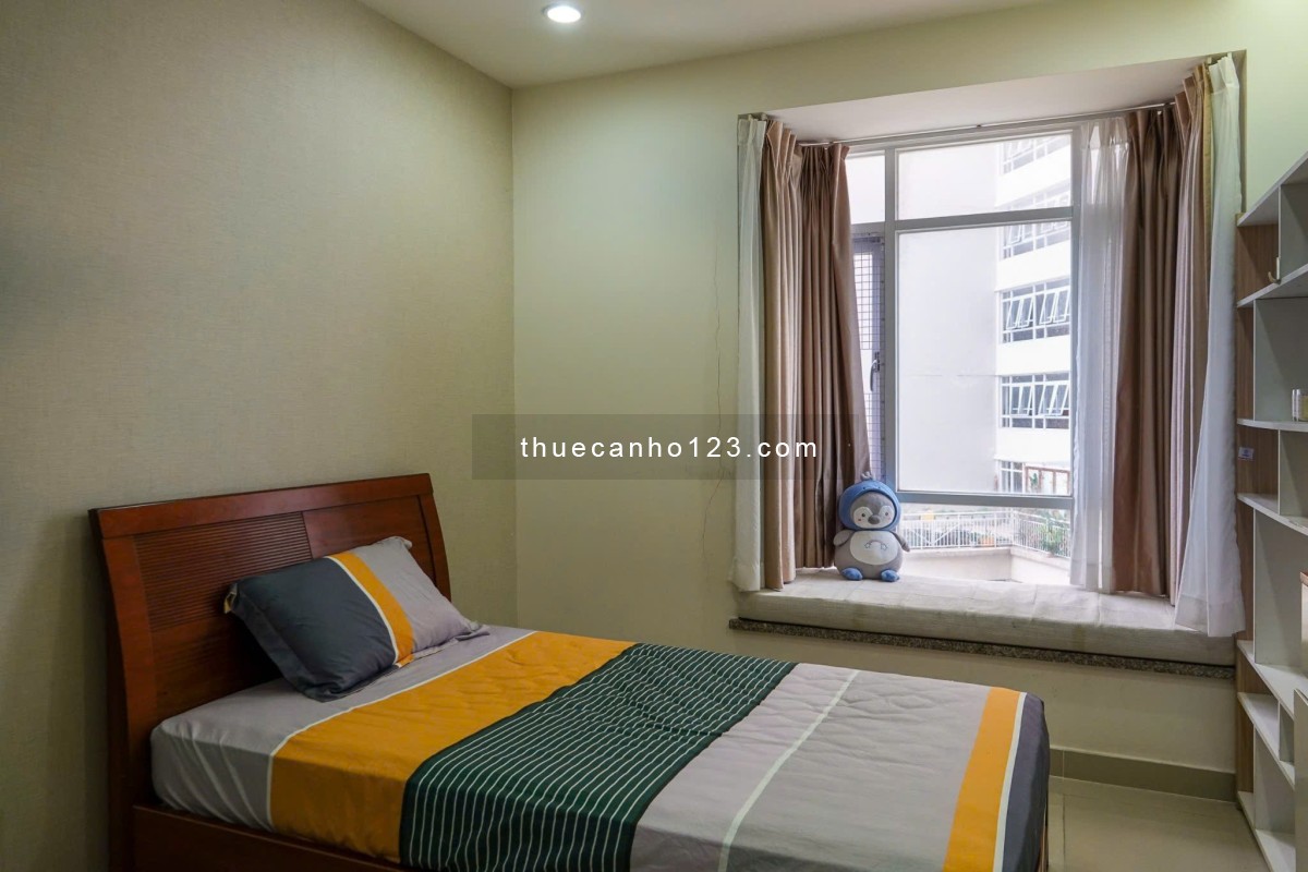 Cho thuê căn hộ cao cấp Riverside Residence, 143m2 view sông giá 35tr/th.