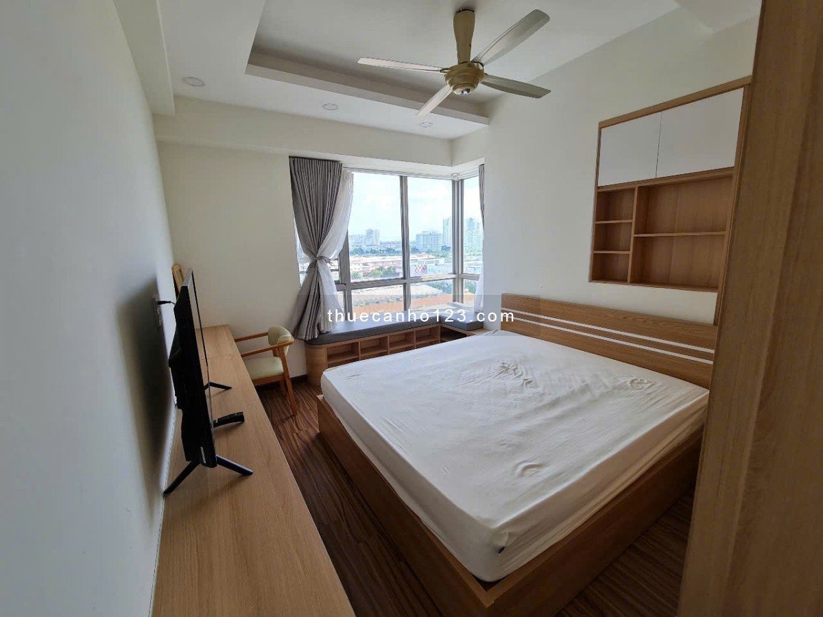 Cần cho thuê gấp căn hộ chung cư Hưng Phúc 3PN, View Biệt thự nhà Full Nội thất.