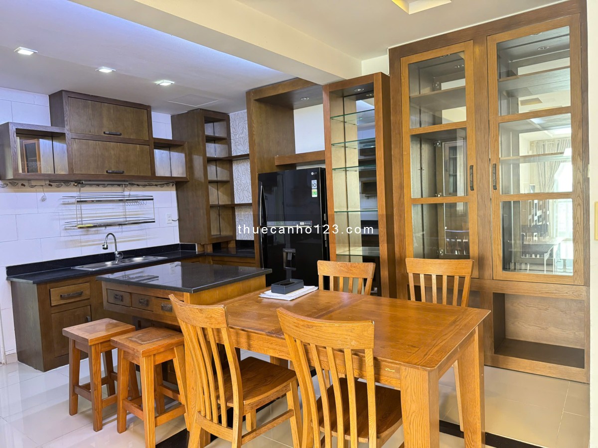 Cho thuê căn hộ Riverside Residence - Phú Mỹ Hưng. 130M2, 3PN, 3WC, giá chỉ 28tr/tháng.