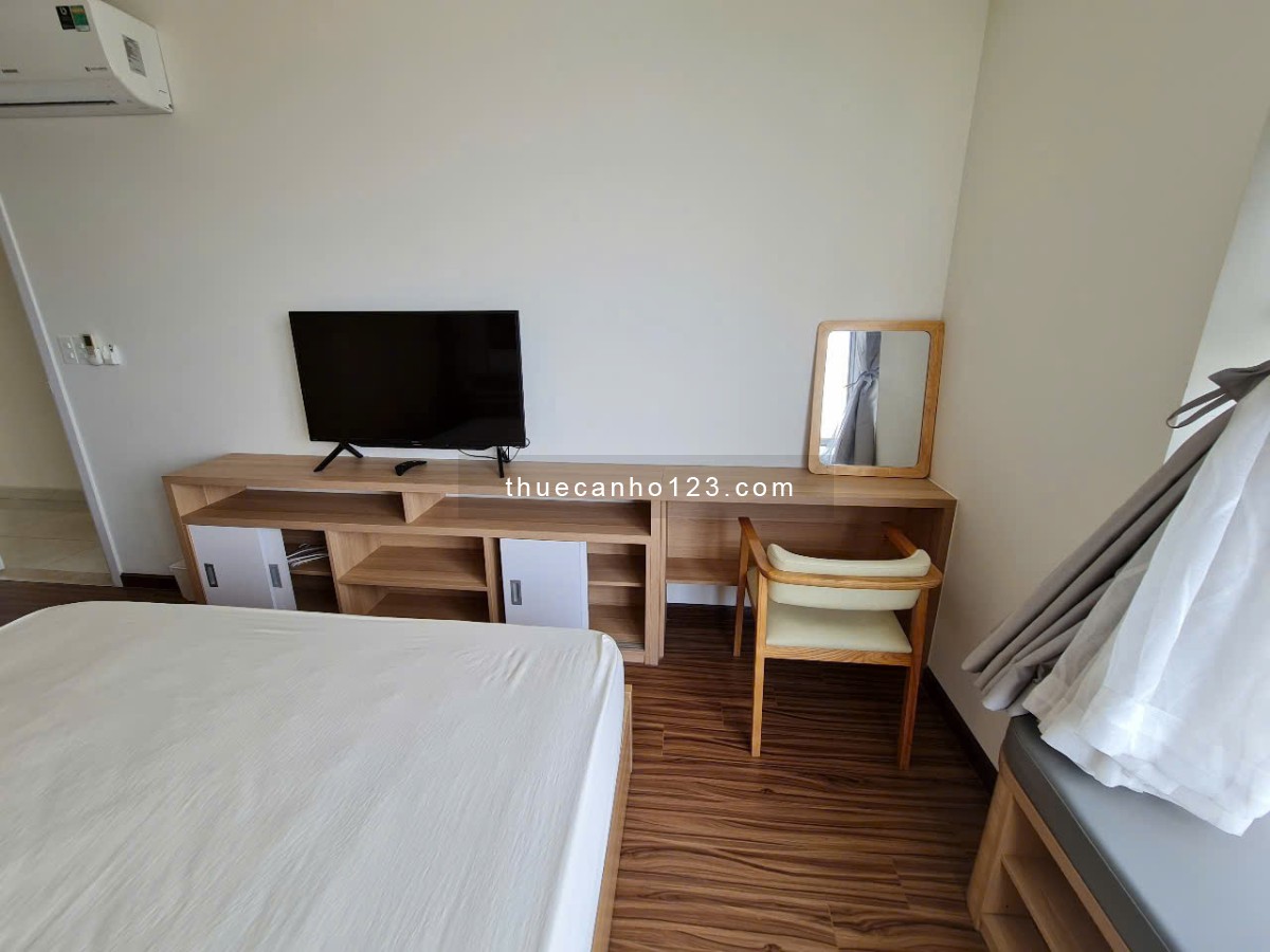 Cần cho thuê gấp căn hộ chung cư Hưng Phúc 3PN, View Biệt thự nhà Full Nội thất.