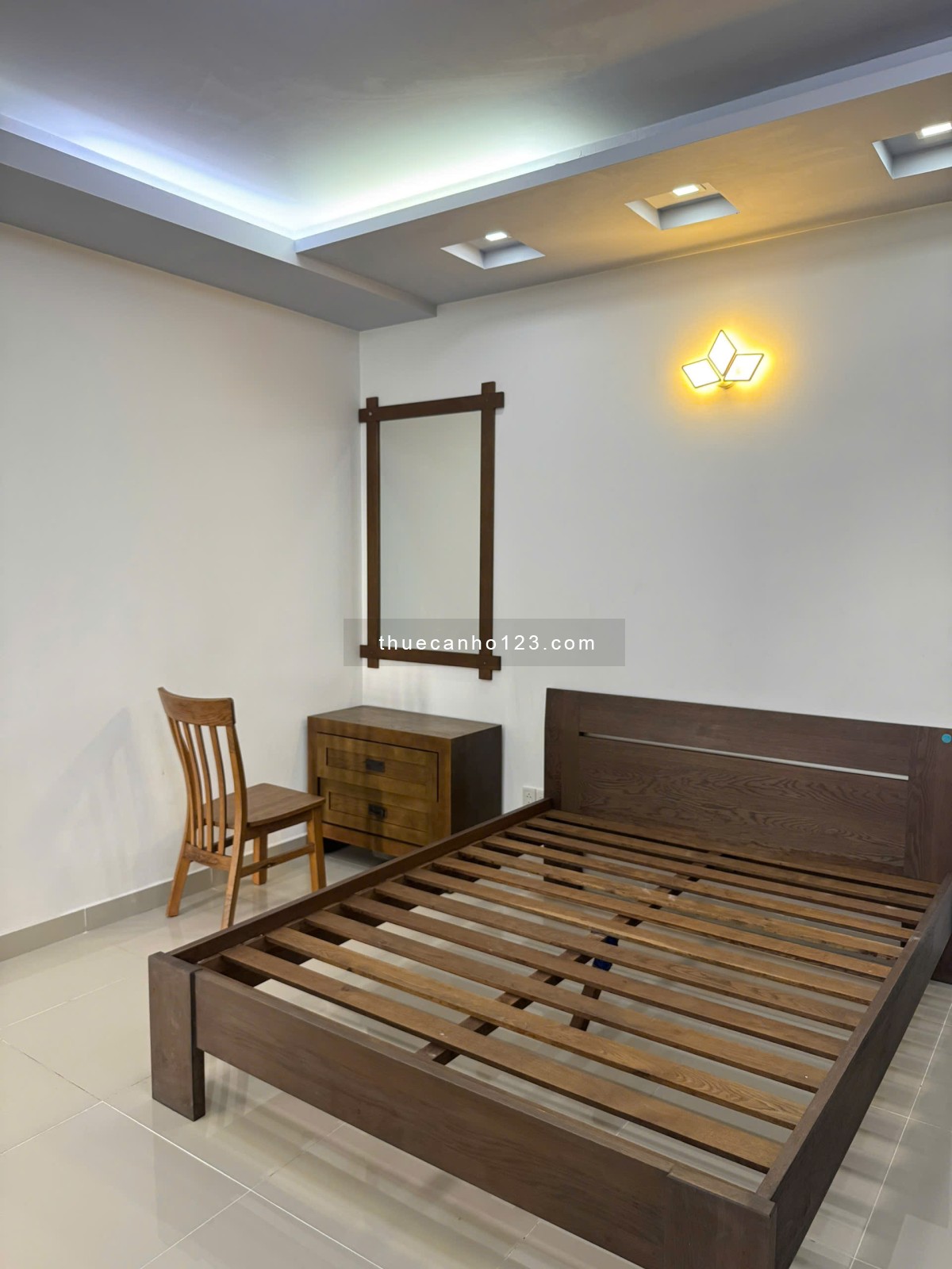 Cho thuê căn hộ Riverside Residence - Phú Mỹ Hưng. 130M2, 3PN, 3WC, giá chỉ 28tr/tháng.